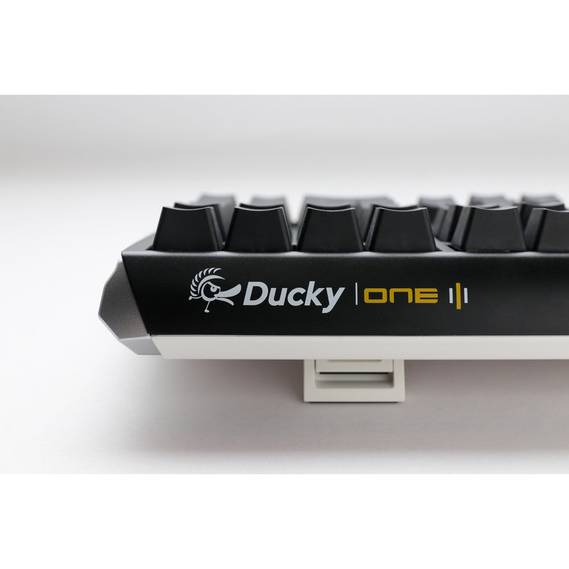 Afbeelding laden in galerijviewer, Ducky one 3 classic, toetsenbord (zwart wit, us lay-out, cherry mx blue, rgb led, double-shot pbt, hot-swappable, quack mechanics)
