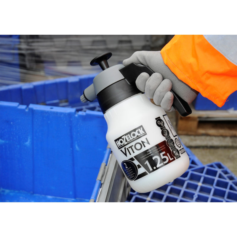 Afbeelding laden in galerijviewer, Hozelock 5102 drukspuit viton (1,25 l)
