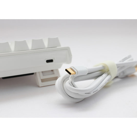 Ducky one 2 pro mini white classic rgb mechanisch gaming toetsenbord (wit, us lay-out (qwerty), cherry mx silent red, 60%, rgb led, double-shot pbt, quack mechanics)