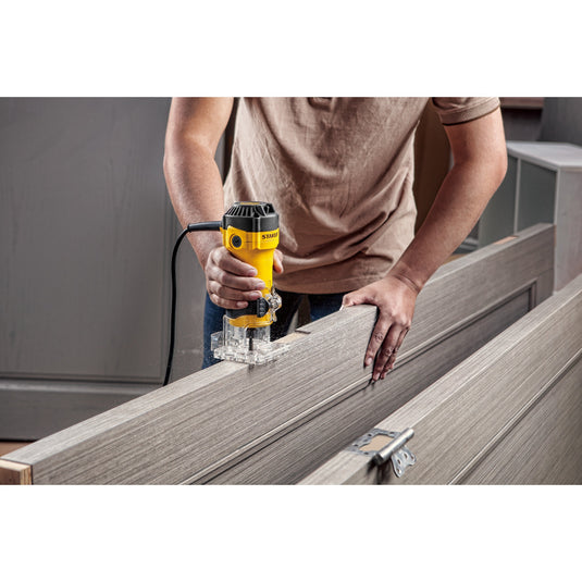 Stanley 550w kantenfrees bovenfrees (geel zwart)