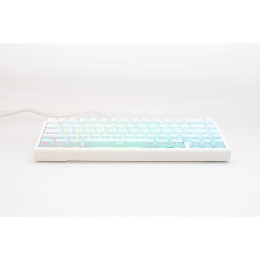 Ducky projectd tinker 65 - pom edition met qmk via rgb mechanisch toetsenbord (lichtblauw, us lay-out (qwerty), kailh box cream pro, 65%, rgb leds, double-shot pbt, hot-swappable pom, gasket mount)