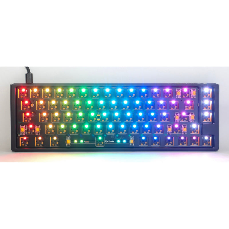 Afbeelding laden in galerijviewer, Ducky one 3 sf ansi layout barebone rgb mechanisch toetsenbord (zwart, us lay-out (qwerty), 65%, rgb leds, hot swap, barebone)
