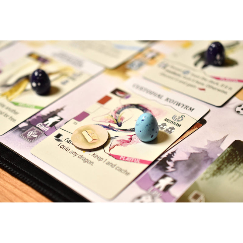 Afbeelding laden in galerijviewer, Asmodee wyrmspan - engelstalig bordspel
