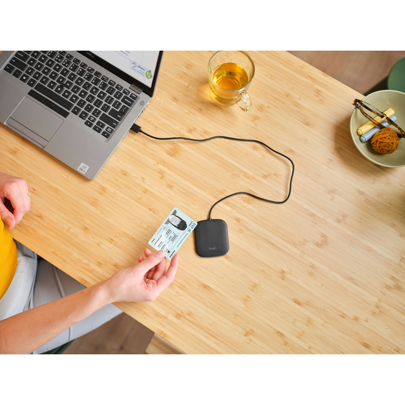 Afbeelding laden in galerijviewer, Trust ceto contactloze smartcard-lezer kaartlezer (zwart)
