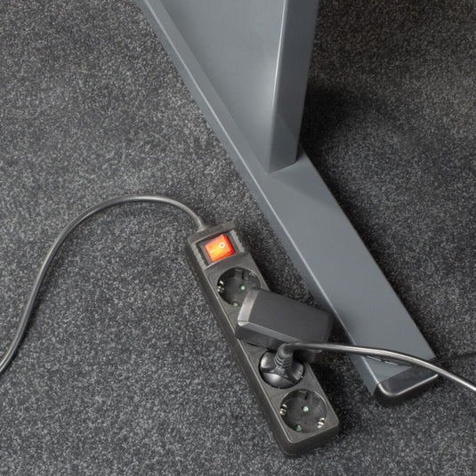 Act connectivity act stekkerdoos met lichtgevende schakelaar, 4 sockets, 2 m, zwart ac2440