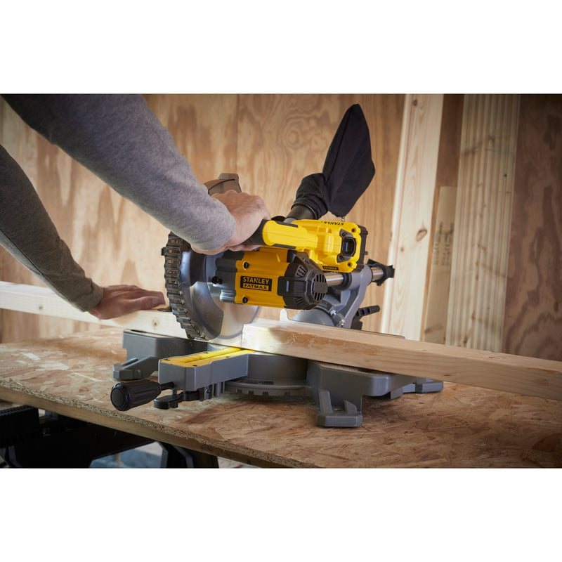 Afbeelding laden in galerijviewer, Stanley fatmax v20 18v 4.0ah 190 mm afkort- en verstekzaag (geel zwart, accu (18v, 4.0ah) en oplader (2a) inbegrepen)
