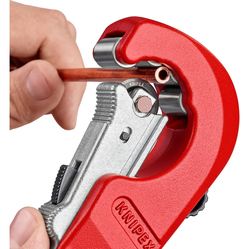 Afbeelding laden in galerijviewer, Knipex buissnijder tubix 90 31 02 bk pijpsnijder (rood, ø 6 - 35mm)
