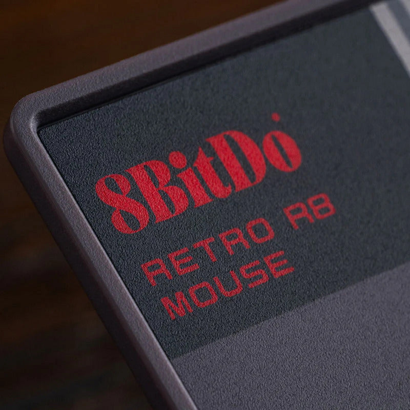 Afbeelding laden in galerijviewer, 8bitdo retro r8 mouse - n edition (grijs rood, 50 - 26000 dpi, bluetooth usb-c 2.4 ghz)
