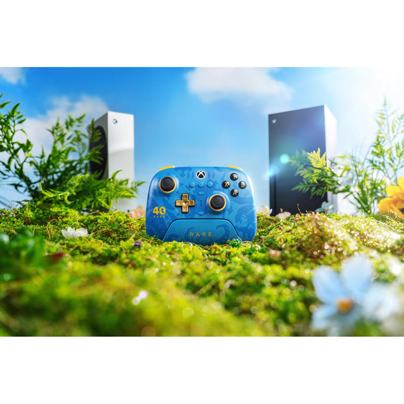 Afbeelding laden in galerijviewer, 8bitdo ultimate 3-mode controller for xbox - rare 40th anniversary edition (blauw goud, xbox series x|s, xbox one, pc, bluetooth usb-c 2.4 ghz )
