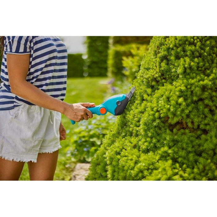 Afbeelding laden in galerijviewer, Gardena accu gras- buxusschaar comfortcut li grasschaar (turquoise zwart, incl. li-ion-accu 3,0ah)
