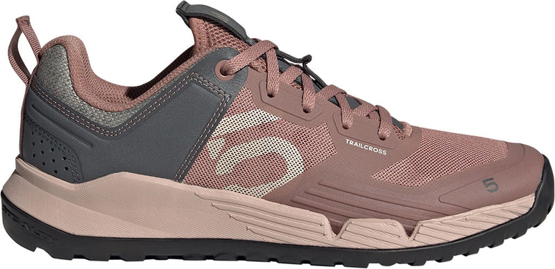 Afbeelding laden in galerijviewer, Five ten trailcross xt women's mtb shoes - 2023 model
