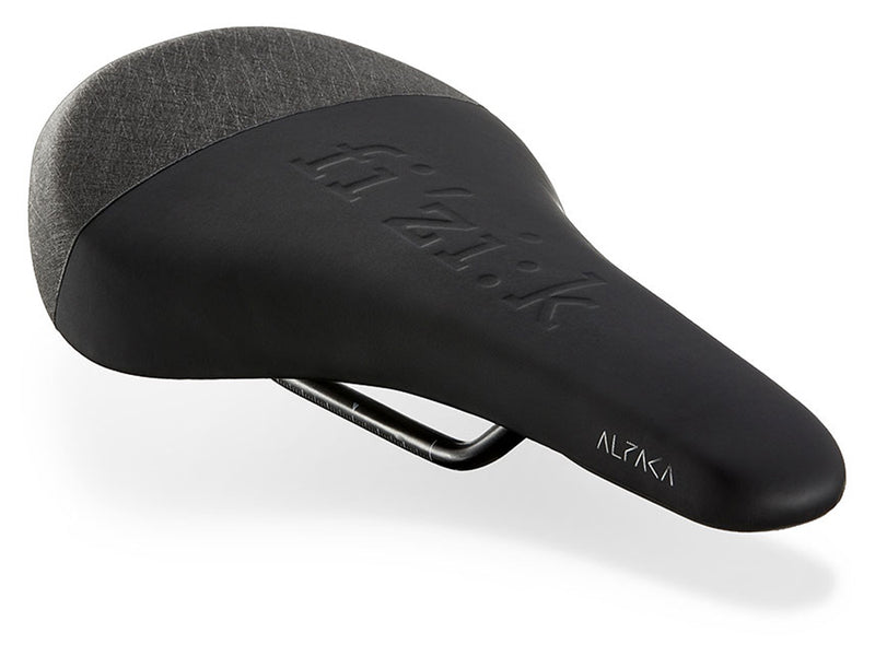 Afbeelding laden in galerijviewer, Fizik gravita alpaca x5 saddle + tool carrier

