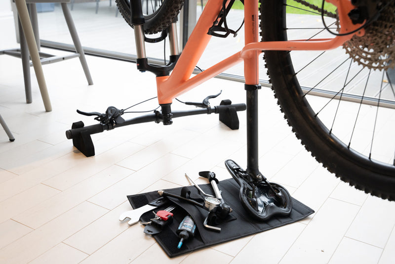 Afbeelding laden in galerijviewer, Hiplok flipstand - mini bike stand with base
