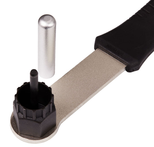 Katana cassette removal tool with thru axle adapter