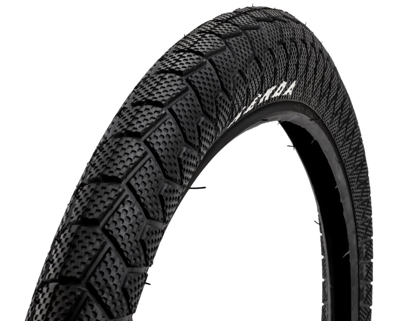 Afbeelding laden in galerijviewer, Kenda krackpot 20x1.95 clincher tire

