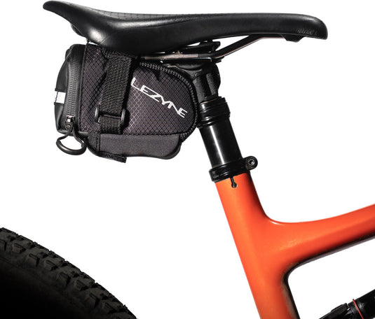 Lezyne caddy m saddlebag