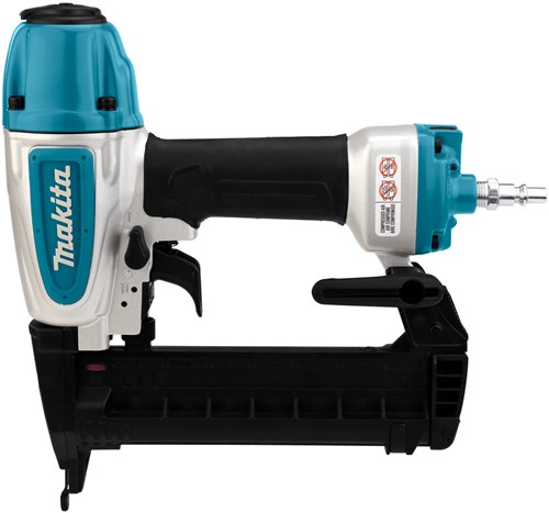 Afbeelding laden in galerijviewer, Makita at638a 8 bar nietmachine (narrow crown) in koffer
