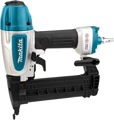 Afbeelding laden in galerijviewer, Makita at638a 8 bar nietmachine (narrow crown) in koffer
