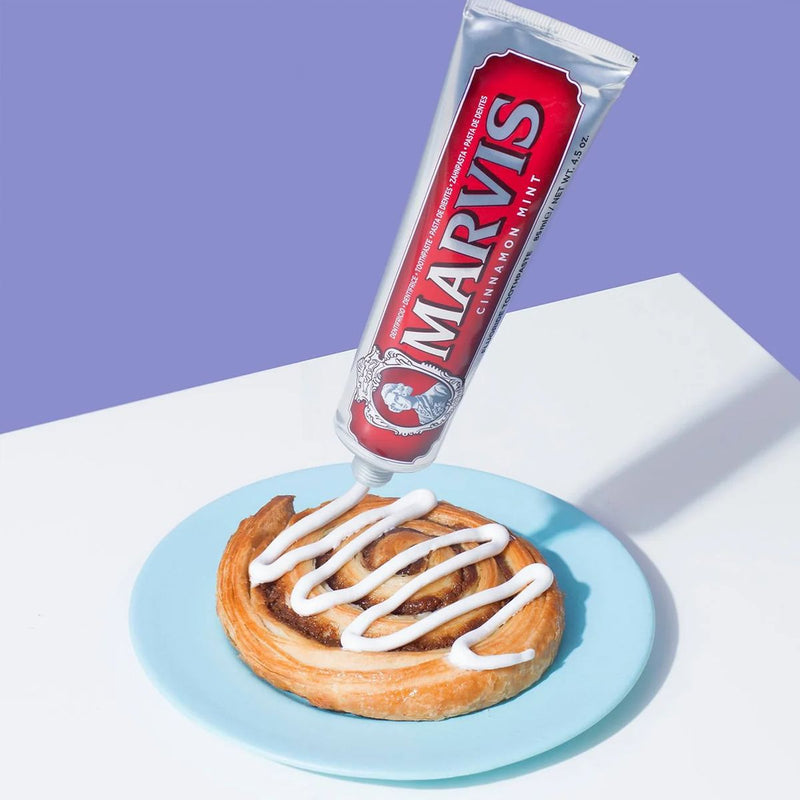 Afbeelding laden in galerijviewer, Marvis tandpasta cinnamon mint 85ml
