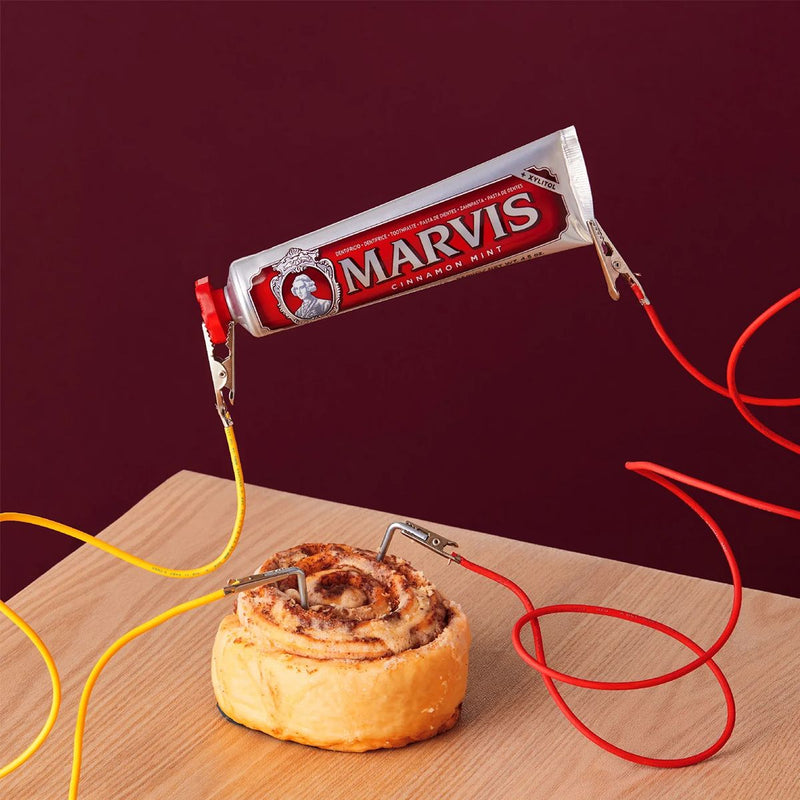 Afbeelding laden in galerijviewer, Marvis tandpasta cinnamon mint 85ml
