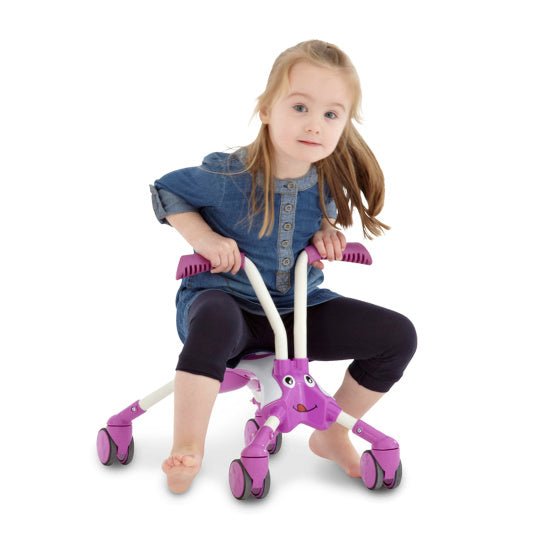 Afbeelding laden in galerijviewer, The bugs scramblebug bubblegum loopfiets met 4 wielen junior roze wit
