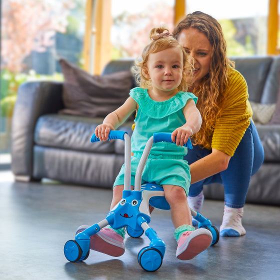 Afbeelding laden in galerijviewer, The bugs scramblebug tide loopfiets met 4 wielen junior blauw wit

