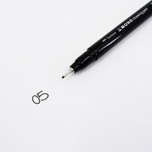 Tombow • fineliner mono drawing pen, line width 05 (approx. 0.45 mm), black