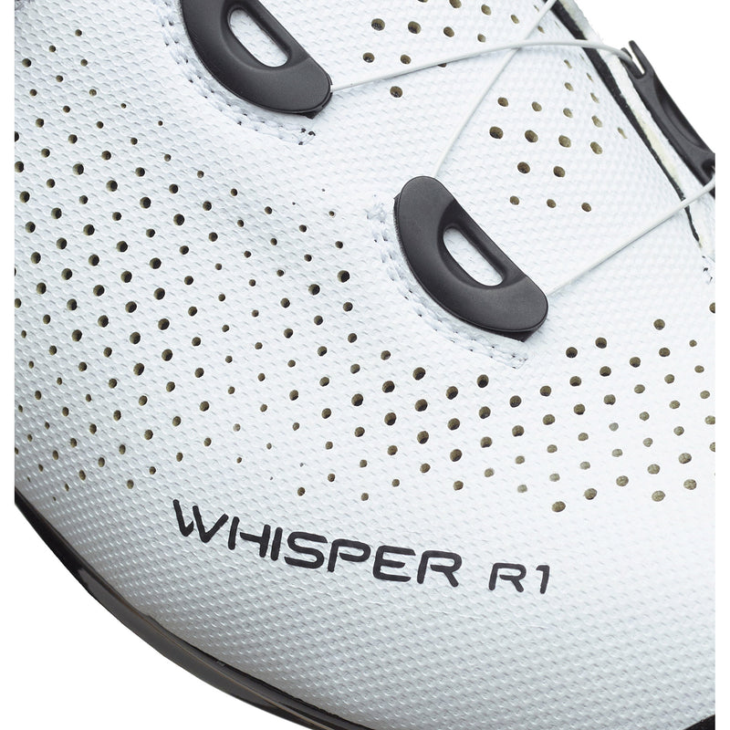 Afbeelding laden in galerijviewer, Buzaglo catlike raceschoenen whisper r1 nylon maat 46 wit
