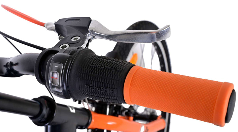 Afbeelding laden in galerijviewer, Volare Thombike Kinderfiets Jongens 24 inch Zwart Oranje 3 versnellingen
