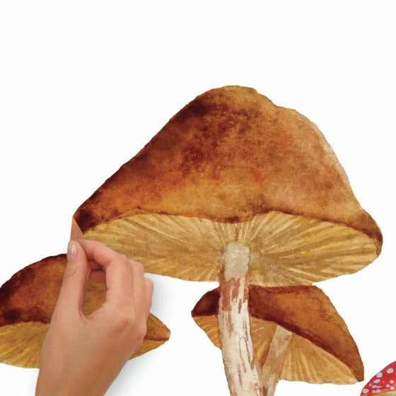 Afbeelding laden in galerijviewer, Roommates Muursticker Mushroom junior 83,51 x 127 cm bruin
